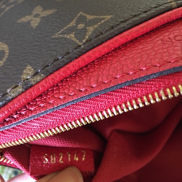 Louis Vuitton Monogram Pallas Clutch - Picture 8 of 9